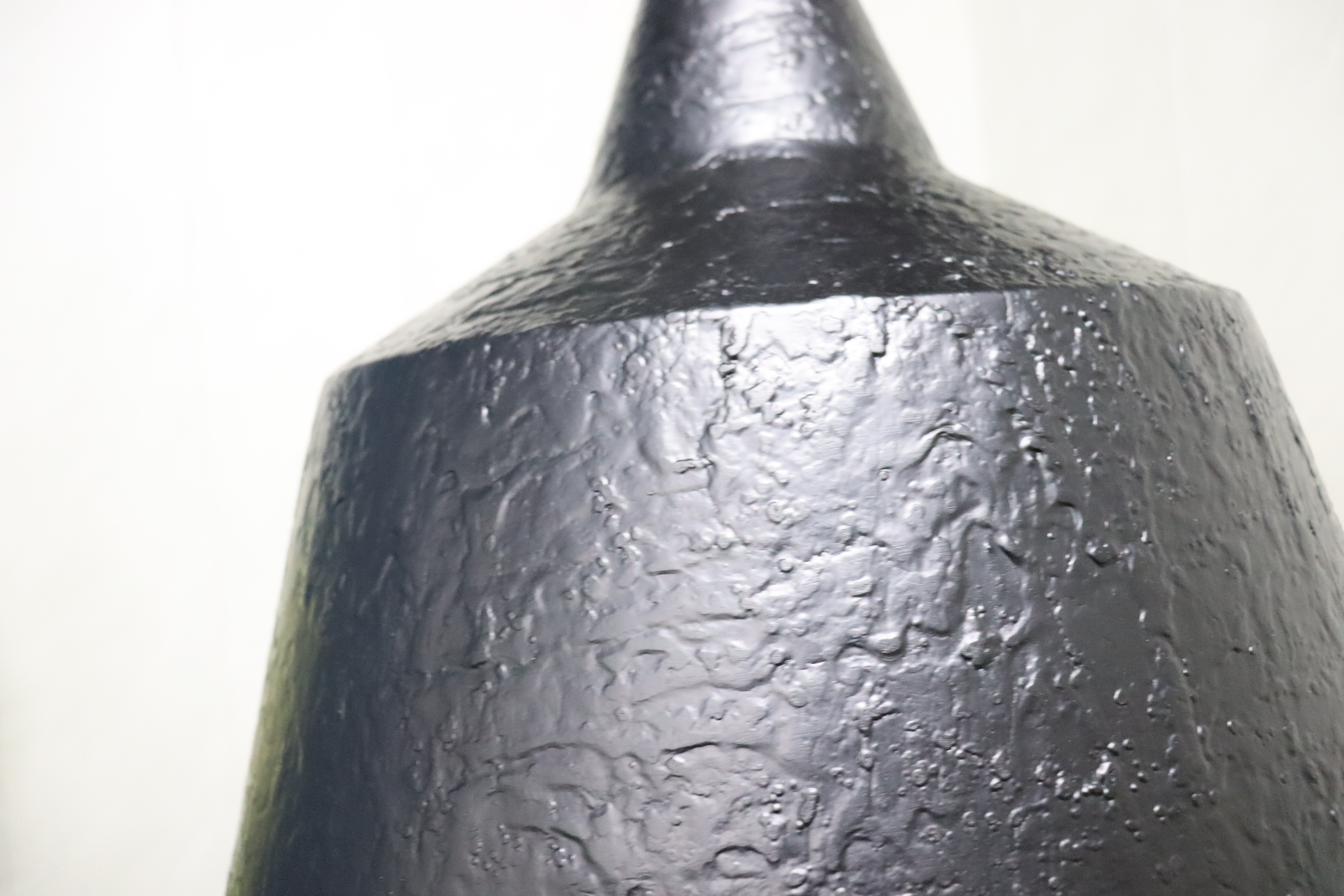 Creative and personalized single-head iron retro industrial style restaurant, living room, office shop decorative lighting chandelier